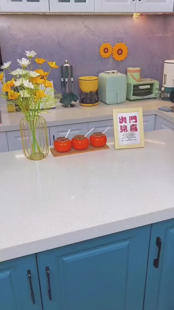 Rotating Food Storage Dispenser